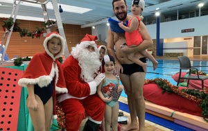 LE PÈRE NOËL CHEZ LES BB NAGEURS